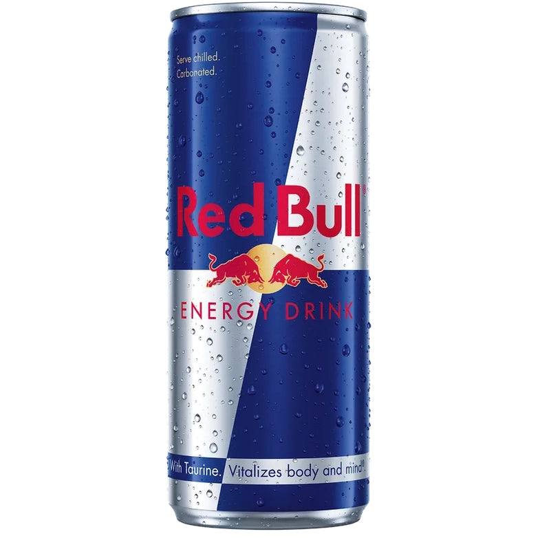 Red Bull pije energjike