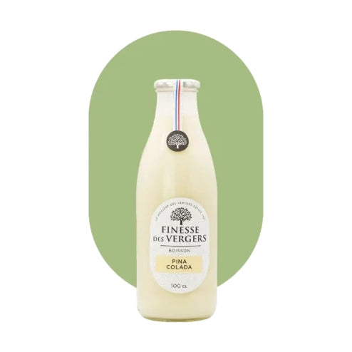 Pije Piña Colada me ananas dhe kokos