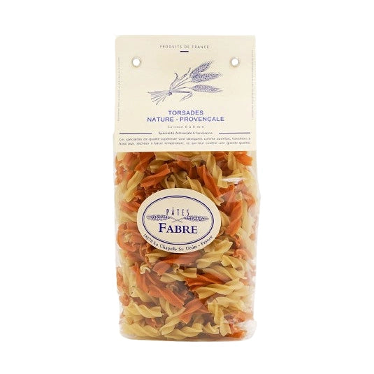 Pasta në formë spiraleje natyrale dhe provansale